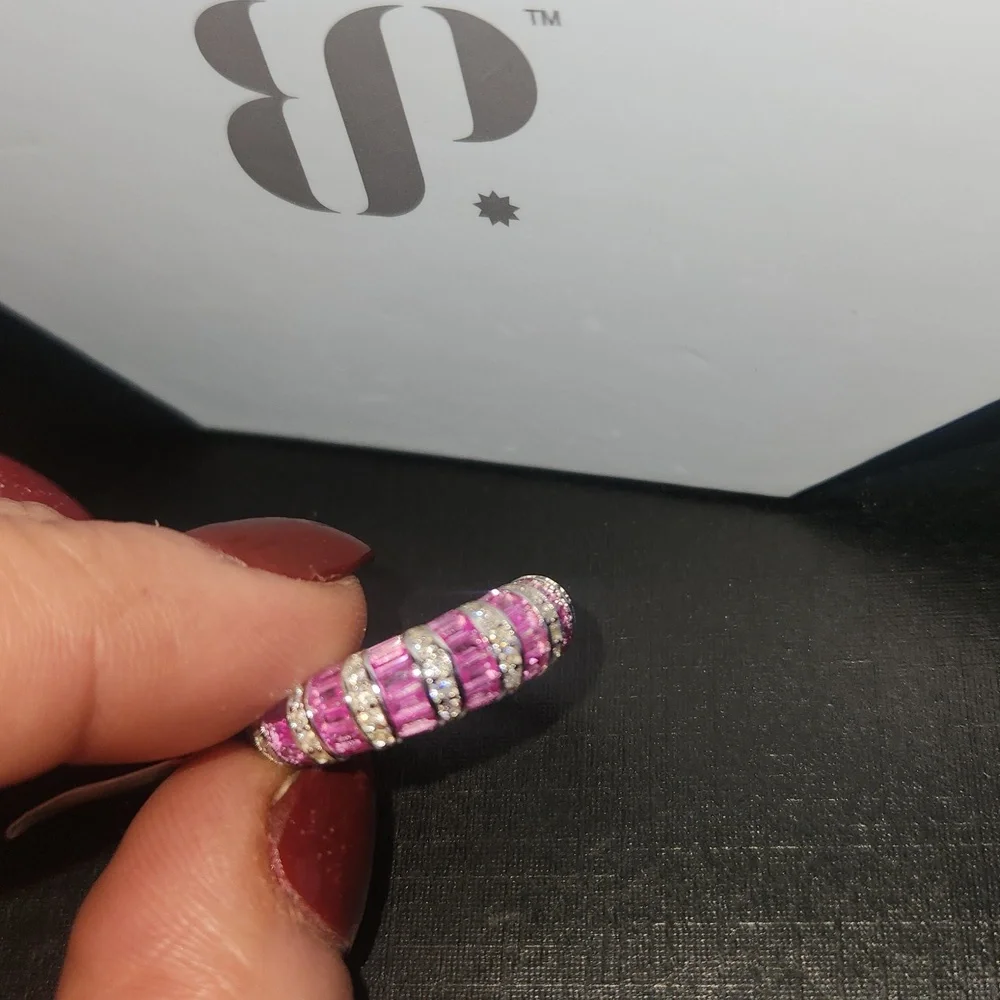 Ring - Picture 2 of 5